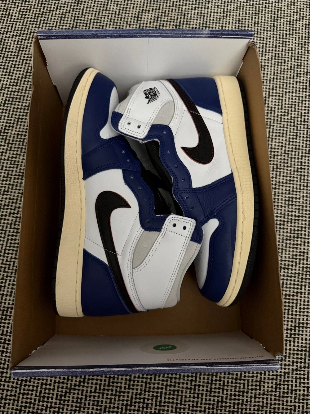 Nike Air Jordan 1 High - White, Navy & Black